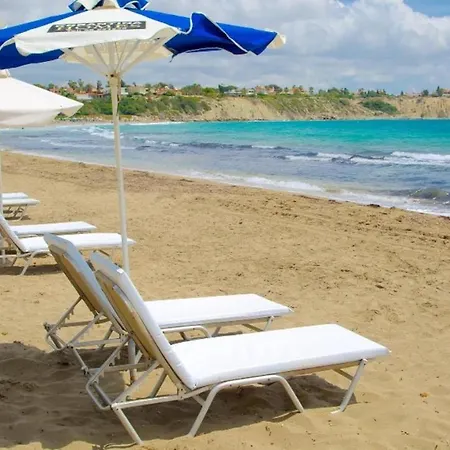 Idyllic 3 Bed With Stunning Views Willa Pafos